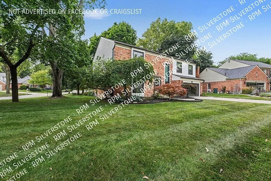 Spacious 4-bedroom — Photo 3