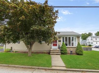 80 Cannon St, Cranston, RI 02920