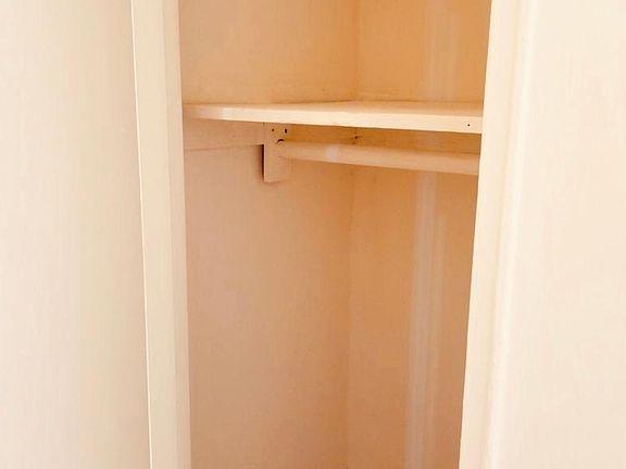 4th image of 2355 Randell Ave #2B