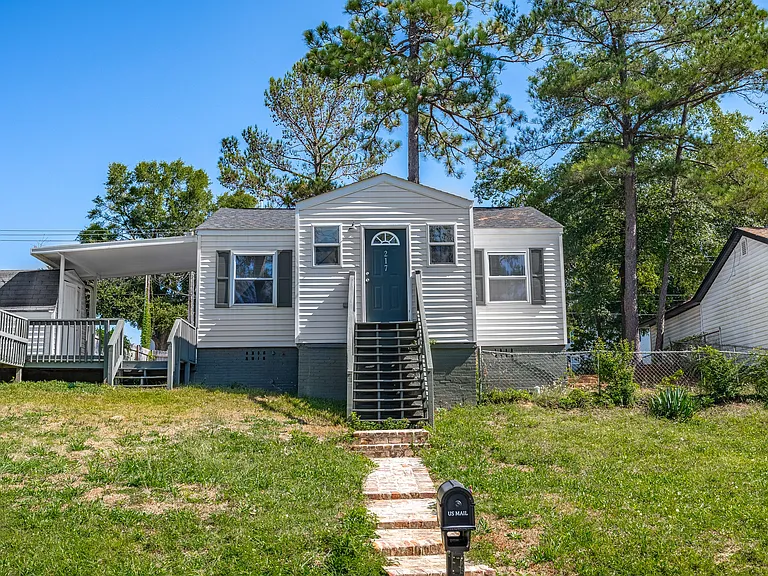 217 Ponte Vedra Dr — Photo 1