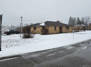 743 Juniper St, Ishpeming, MI 49849
