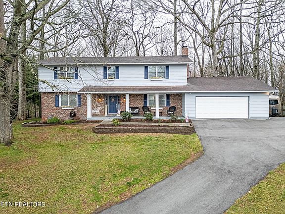 2nd image of 8621 High Lark Ln