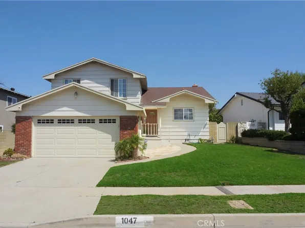 1047 Ashbridge Ln, Harbor City, CA 90710
