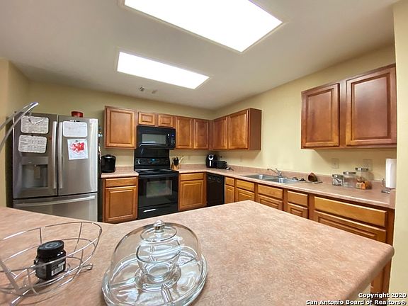 4th image of 8327 Northaven Dr