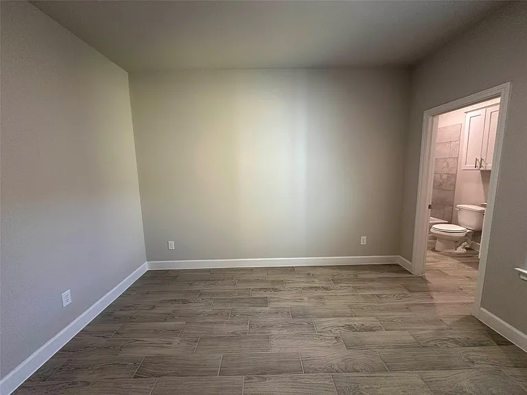 505 Young St #A — Photo 31