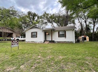 211 E McKay St, Overton, TX 75684
