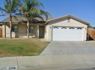 1206 Engelberg Dr, Bakersfield, CA 93307