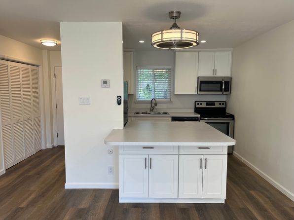 250 Elm St APT 12