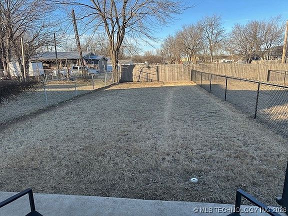 5th image of 35 W Main St