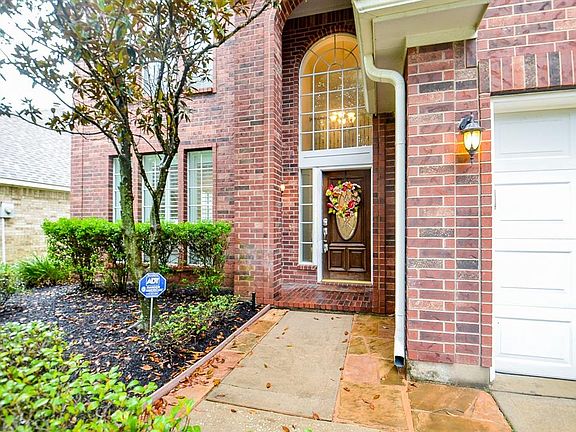 3rd image of 20402 Indian Grove Ln