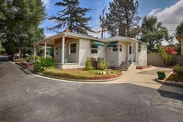 1st image of 2740 Prospect Ave