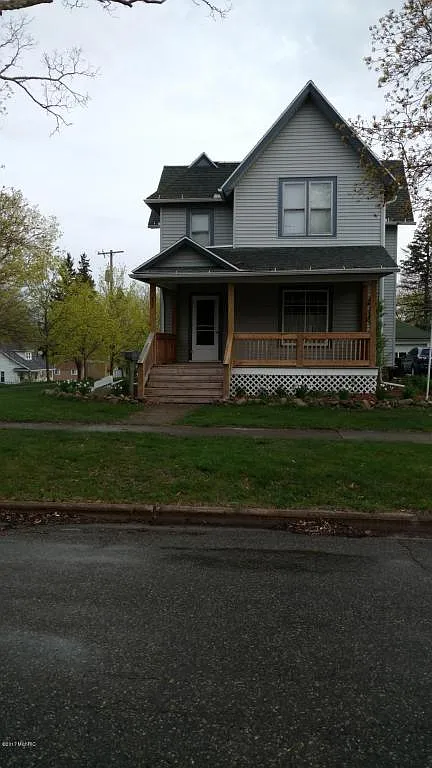435 W Center St photo 1