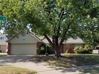9043 E 28th St, Tulsa, OK, 74129