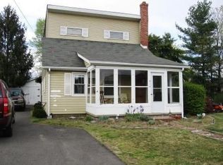 814 Delanco Rd, Edgewater Park, NJ 08010