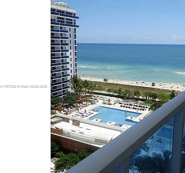 2301 Collins Ave #1221 — Photo 6