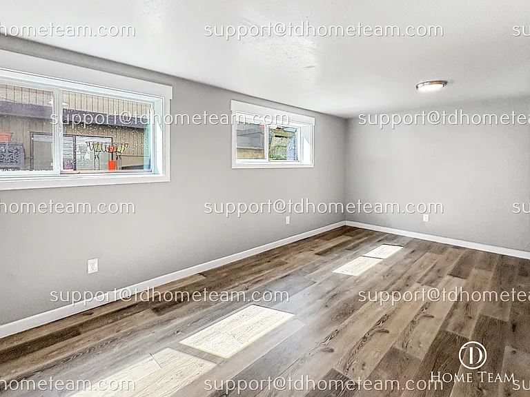 405 Maple Ave NW — Photo 17