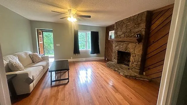 2195 Old Mountain Rd — Photo 6