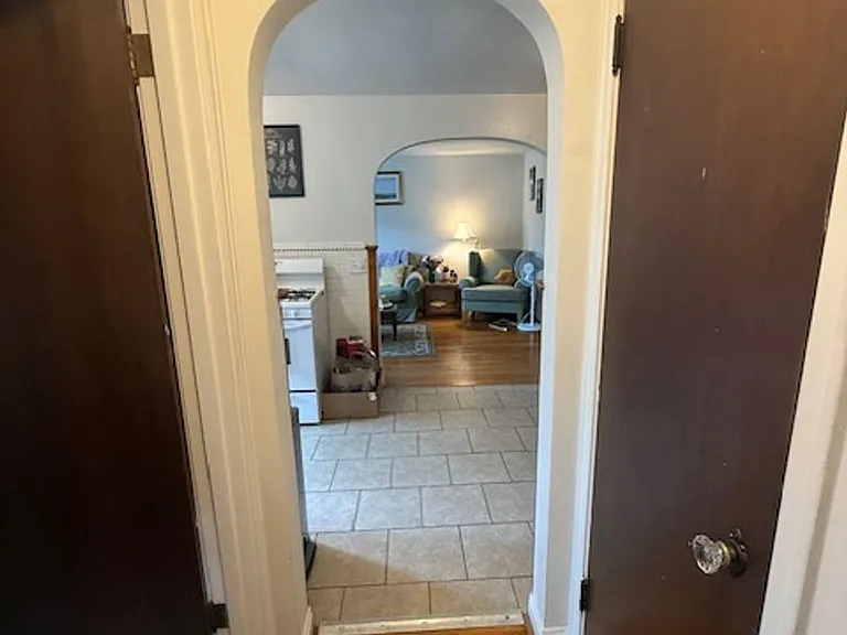 3834 Hyde Park — Photo 15