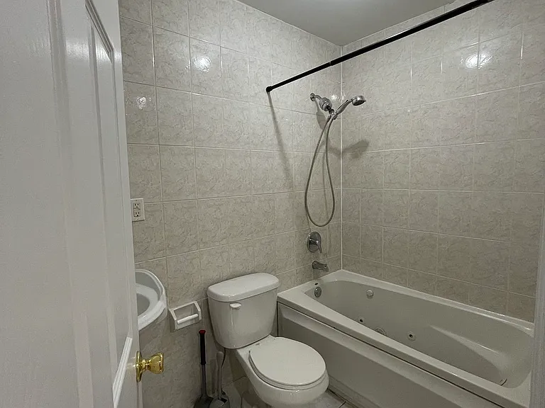 90 Leonard St #2A — Photo 7
