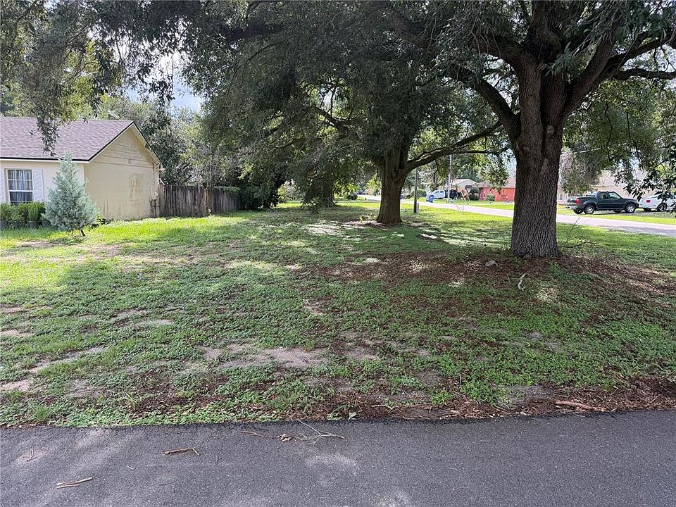 2nd image of 10 BERRY DRIVE