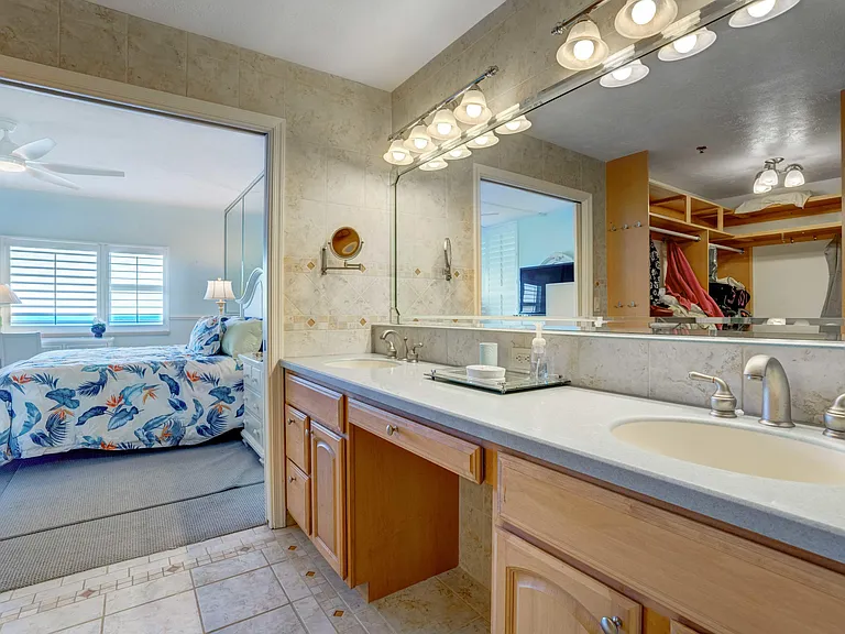 840 Ocean Dr #Penthouse C — Photo 27