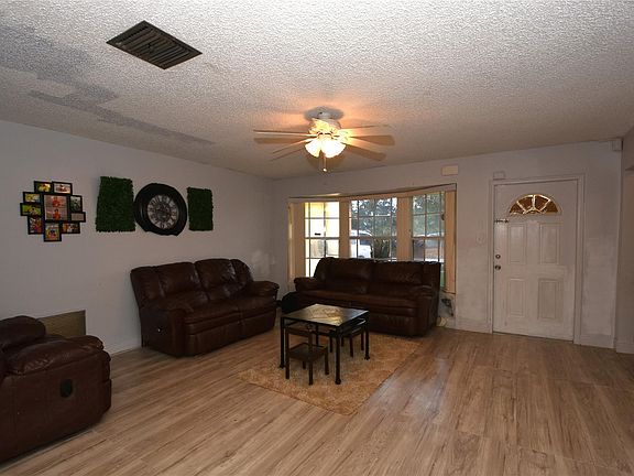 5th image of 2221 NW 46th Avenue