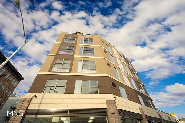 Rented by MNS Marketing | media 25