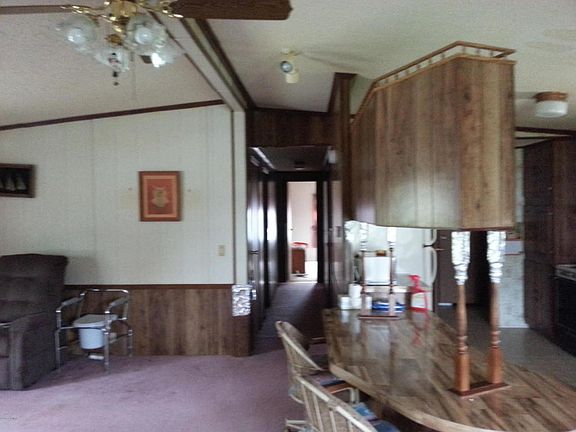 5th image of 460 East Ave