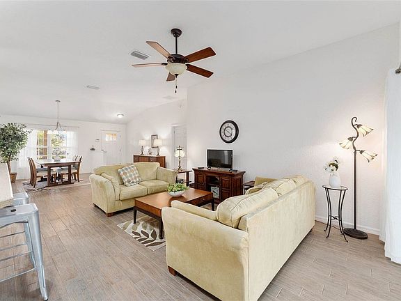 4th image of 10105 Ketch Kay Ln