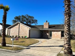 9523 Garden Bridge St, Houston, TX 77075