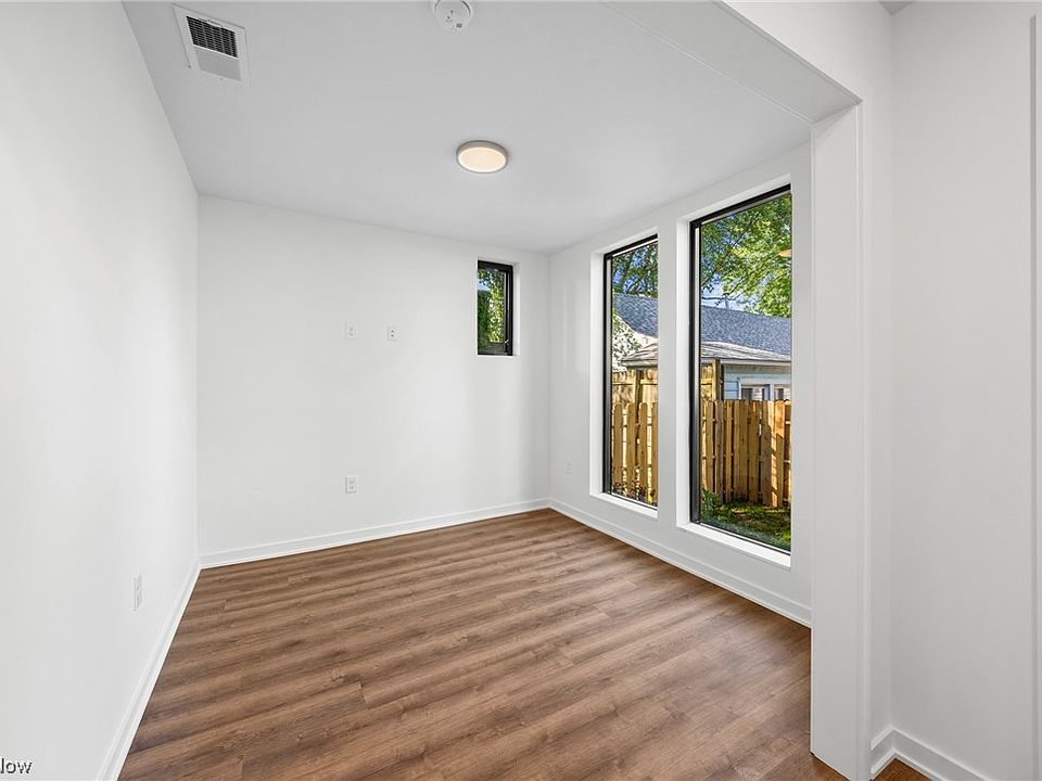 2467 Tremont Ave Cleveland, OH, 44113 Apartments for Rent Zillow