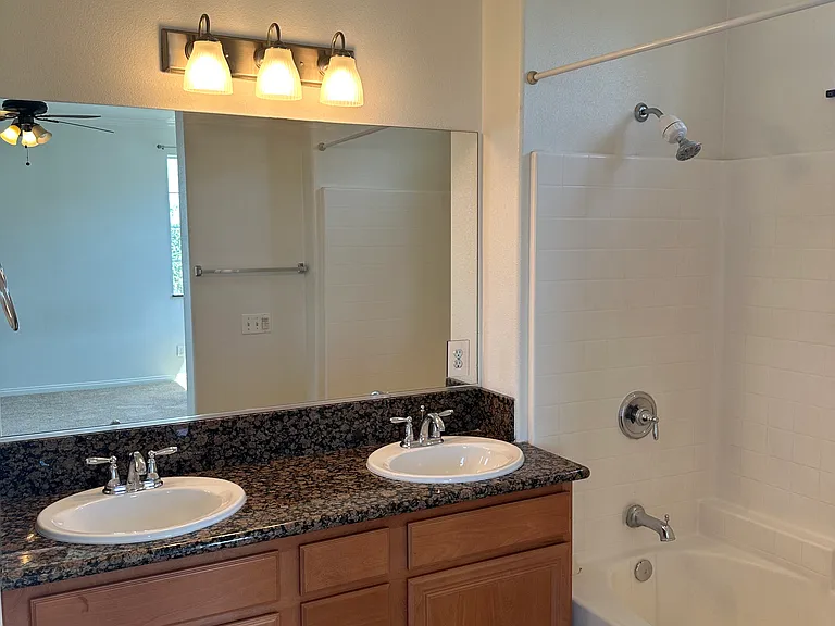 13639 Foster Ave #1 — Photo 12