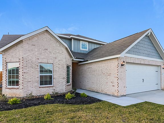 2nd image of 441 Sunny Highlands Dr