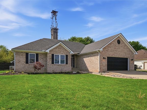 2nd image of 398 Greystone Dr