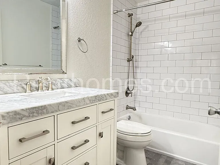 3745C Balboa Ter — Photo 19