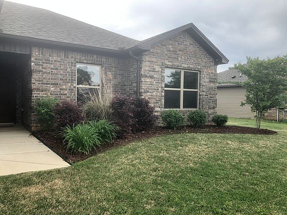 5th image of 15 Lilly Ann Ct