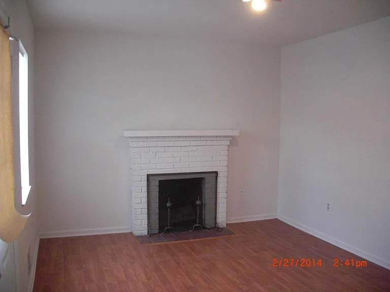 Grandview Ave N — Photo 3