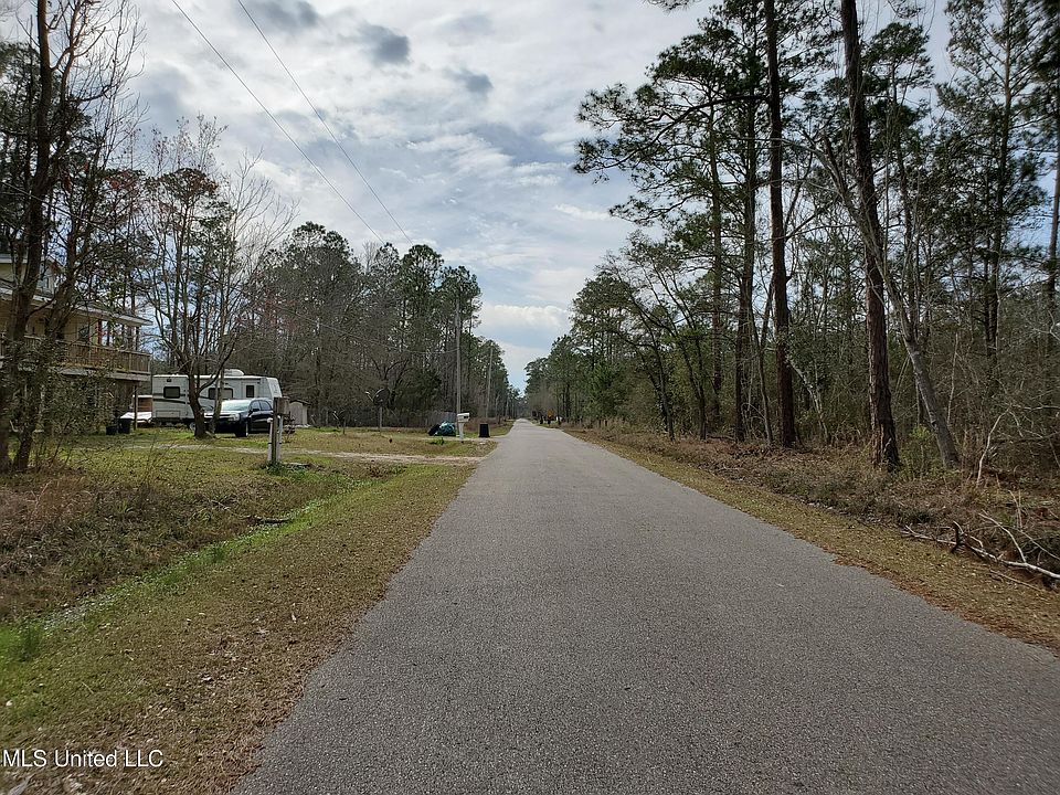 2nd image of LOT 100 1st St