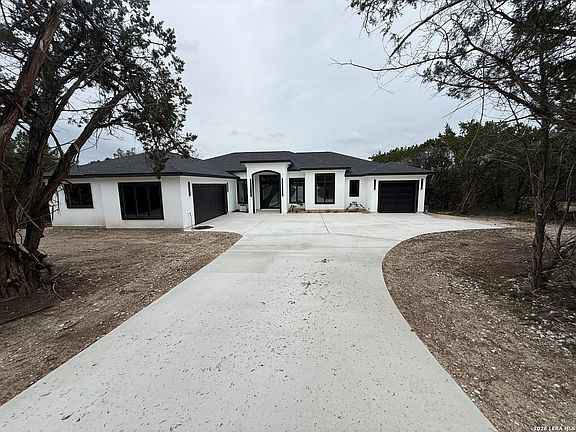3rd image of 189 Mustang Lane