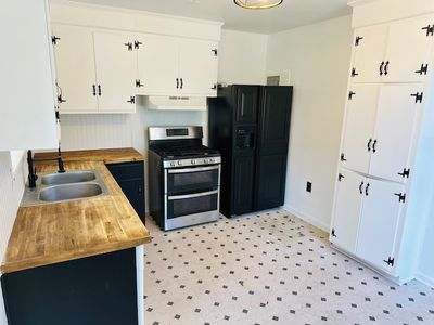 2219 E Derenne Ave, Savannah, GA, 31406