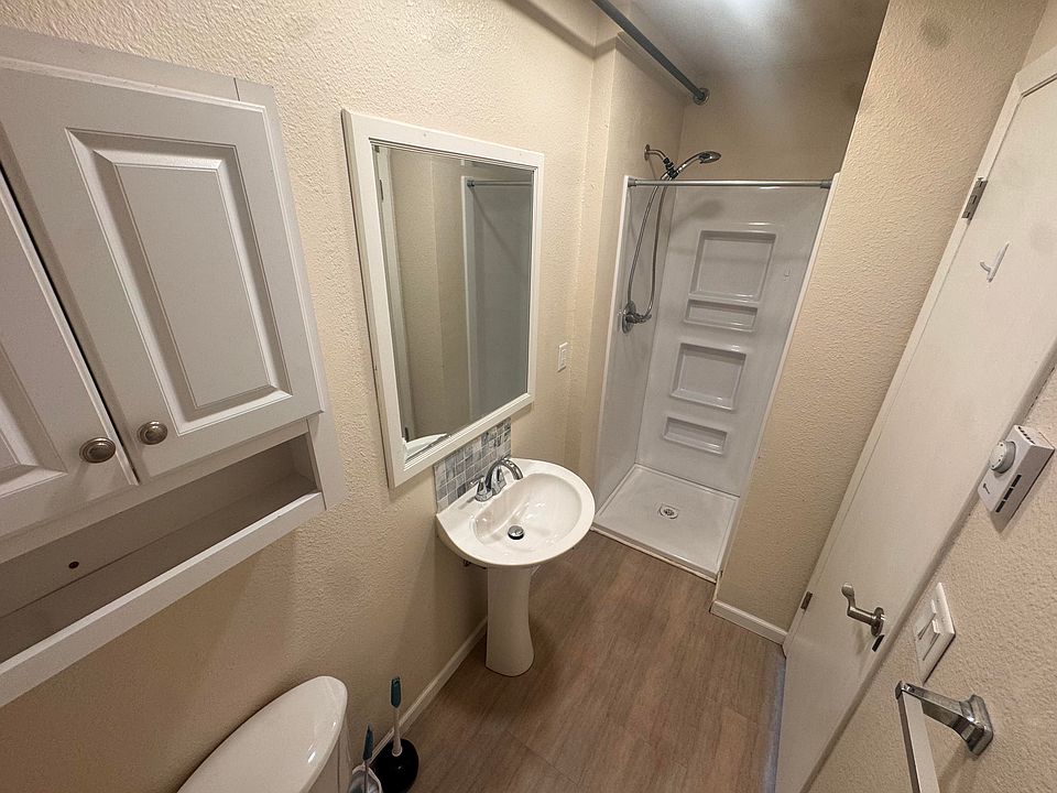 2nd image of 801 Main Ct #1