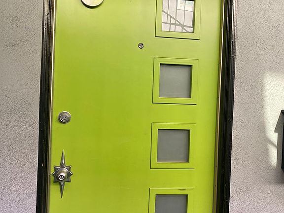 5th image of 10333 Santa Monica Blvd APT 6