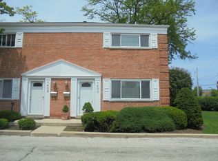 1400 Shermer Rd #403, Northbrook, IL 60062