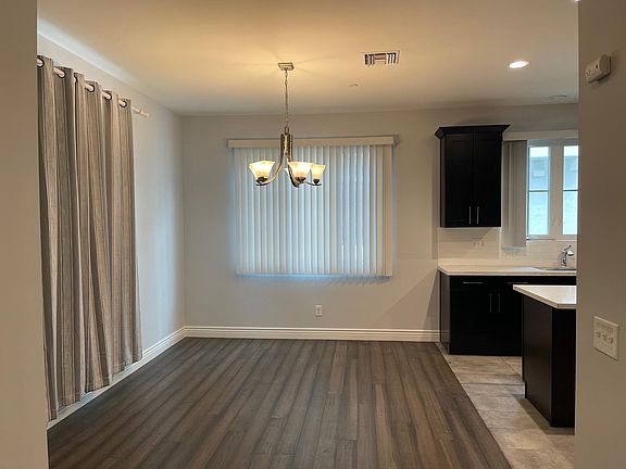 3rd image of 685 N 1st Ave