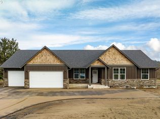 90496 Wind And Sea Loop, Warrenton, OR 97146