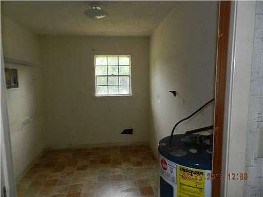 5th image of 7475 Bowers Ln