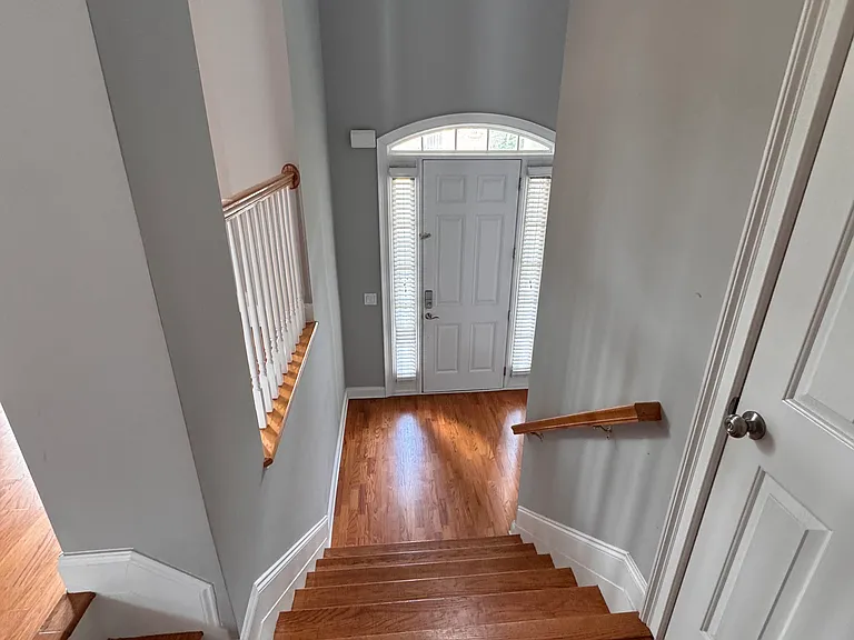 1454 Montclair Ct — Photo 9