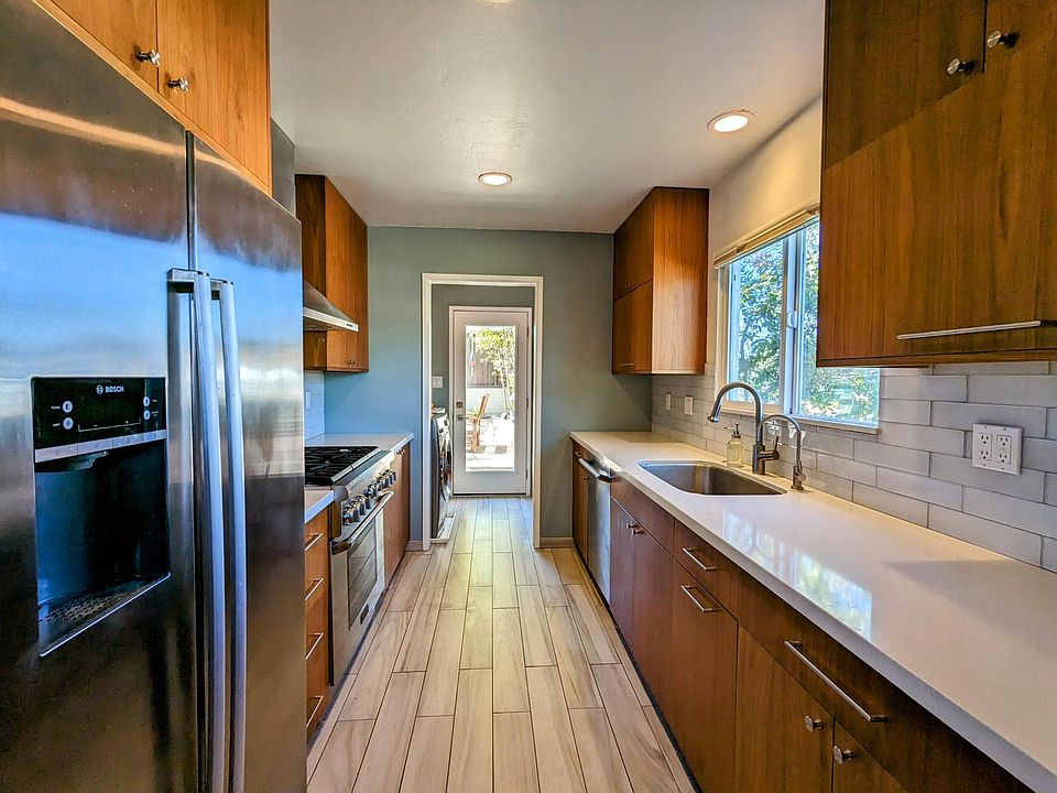 1st image of 4384 Mount Castle Ave