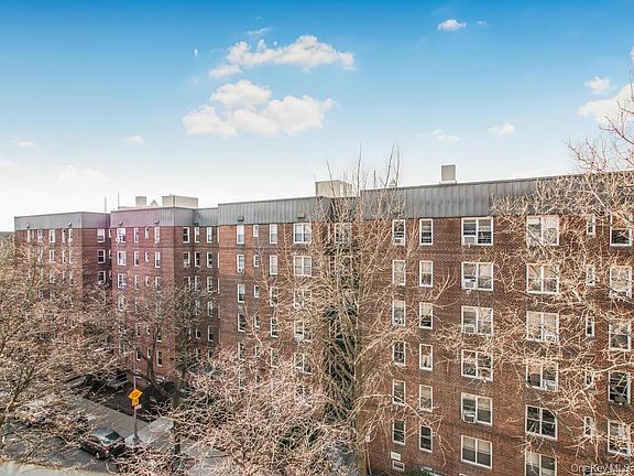 5th image of 1480 Thieriot Avenue #5B