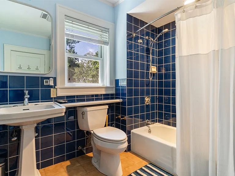 161 Highland Ave — Photo 19